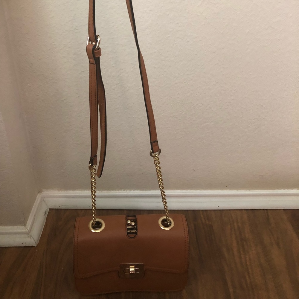 Crossbody purse